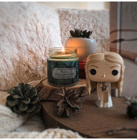 Свеча Властелин колец - Леса Средиземья, ароматическая (The Lord of the Rings)